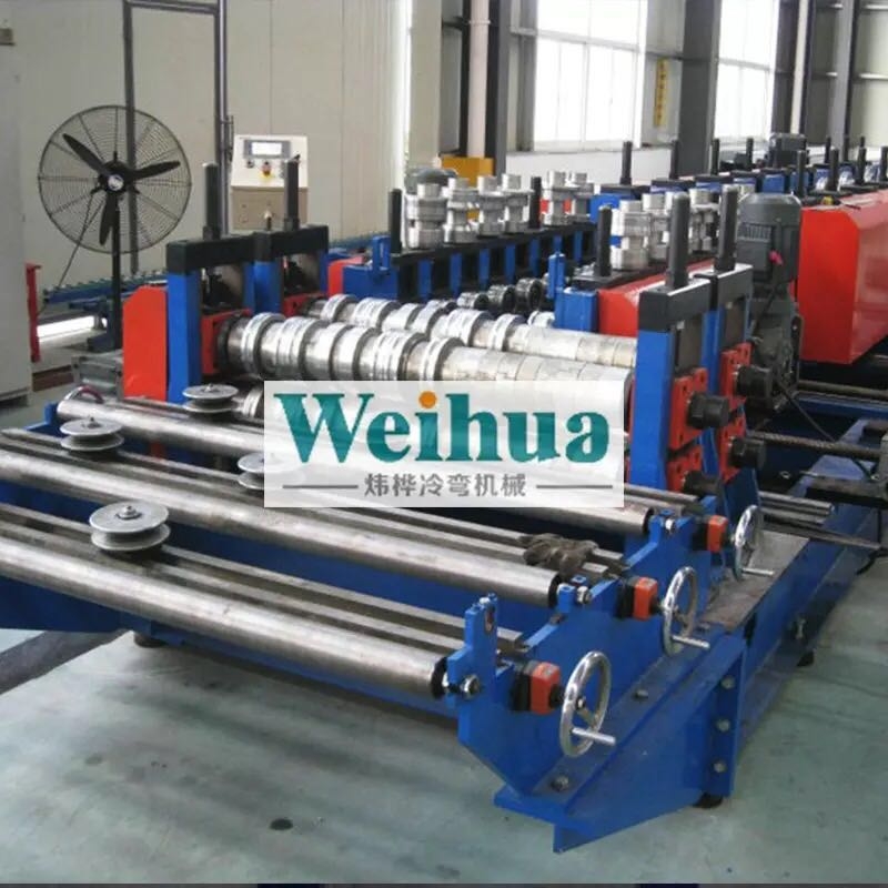 山東電纜橋架全自動(dòng)成型機(jī)